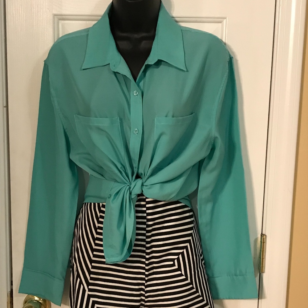 CLOSET BLOW OUT SALE... EVERYTHING MUST GO!!
